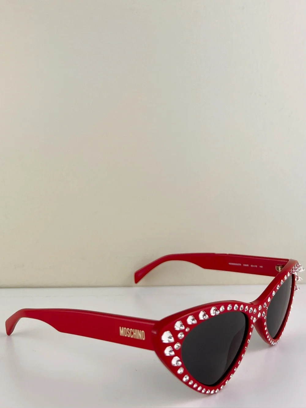 NEW MOSCHINO RED CRYSTAL EMBELLISHED CAT-EYE SUNGLASSES